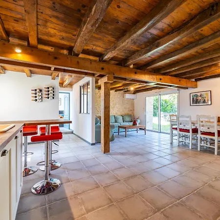 La Ferme - Chateau Le Noble بيت للعطل *