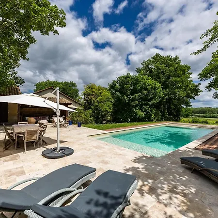 La Ferme - Chateau Le Noble Saint-Germain-du-Puch
