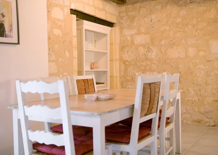 Дом отдыха La Ferme - Chateau Le Noble *